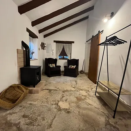 בית נופש Molino Angorrilla *